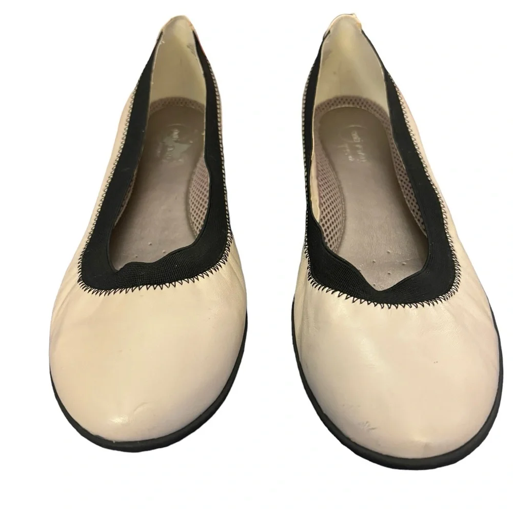 Easy Spirit Anti Gravity Women’s Cream Slip On Reeo Flats Size 9‎